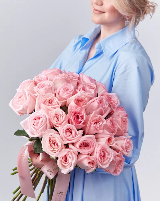 Timeless Bloom — Luxurious Peony Rose Bouquet