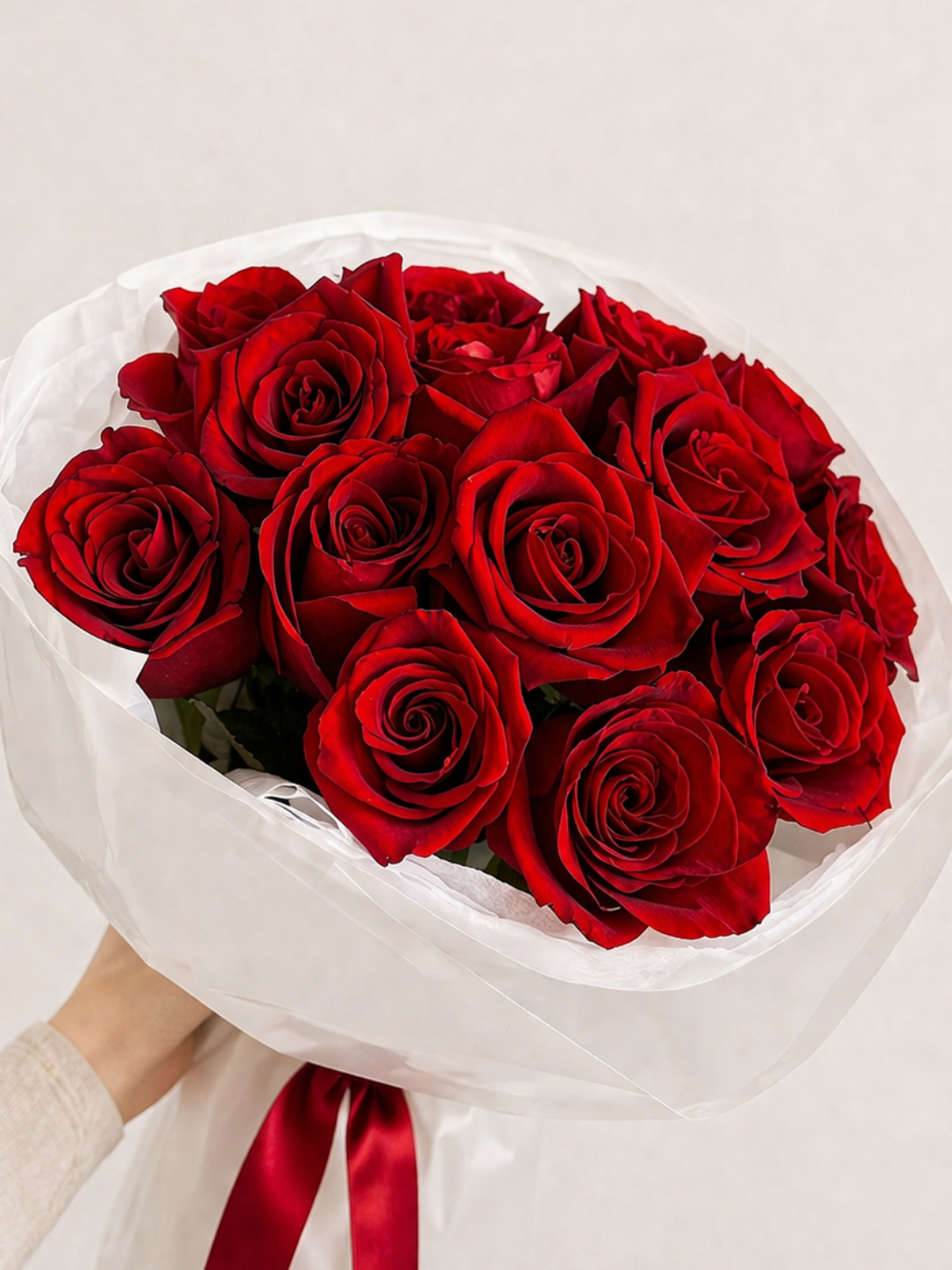 Rouge Form Roses Bouquet