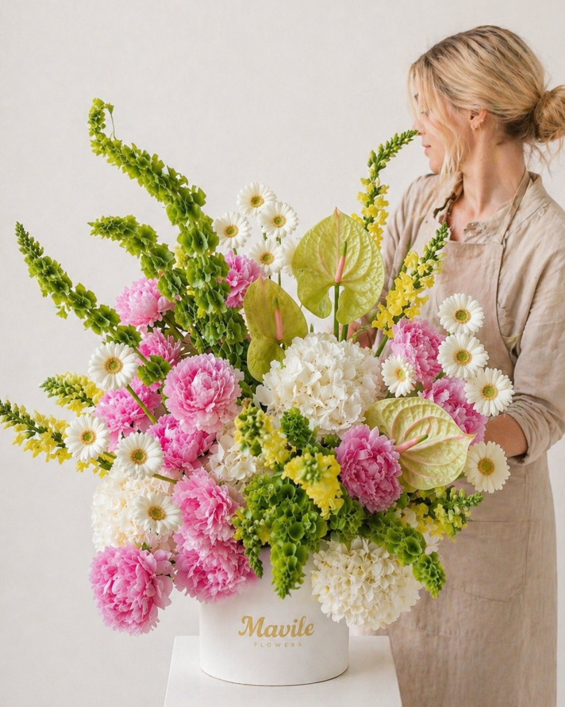 Soft Petal Garden Floral Box
