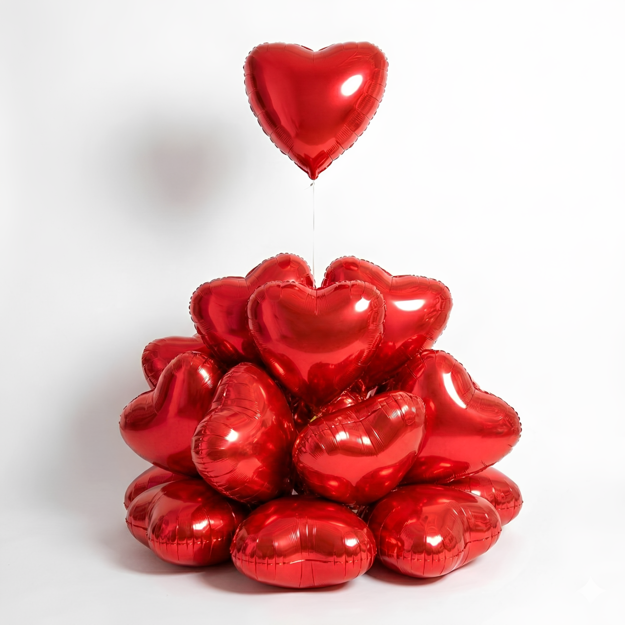 Red Heart Foil Balloons – Luxury Event Decor