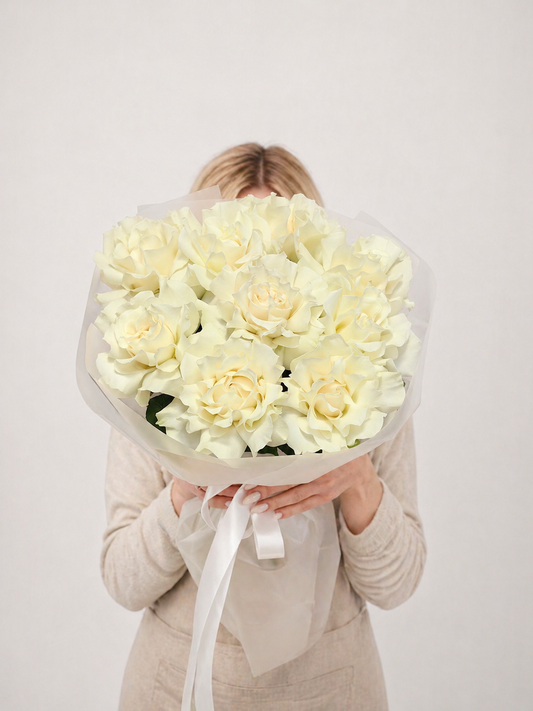 Ivory French Rose Bouquet — Noir Blanc