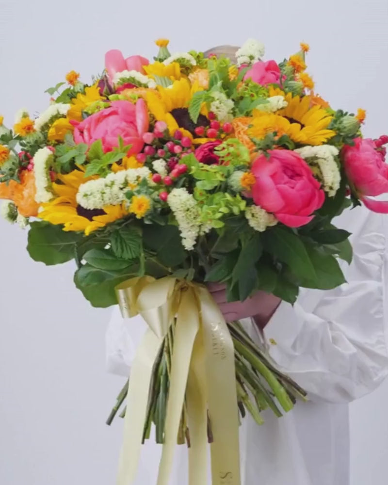 “Sunlit Celebration” Bouquet